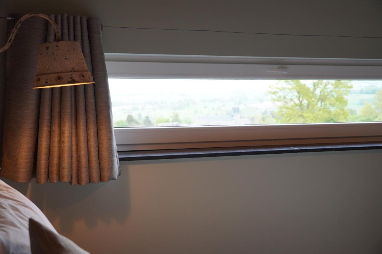 Petite perle en Haute Ardenne avec vue sur la vallée, cabine infra-rouge et bain balnéo Lierneux Extérieur photo